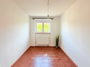Prodej bytu 3+1, Pardubice, Sezemická, 58 m2