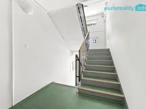 Prodej bytu 2+1, Stráž pod Ralskem, Máchova, 42 m2