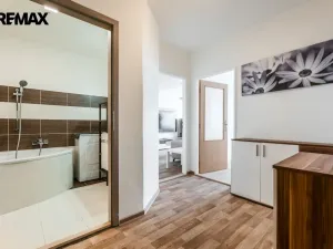 Pronájem bytu 3+kk, Praha - Hostivař, Loučimská, 63 m2