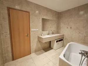 Pronájem bytu 3+kk, Praha, Nad Okrouhlíkem, 120 m2