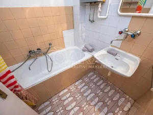 Prodej bytu 2+kk, Praha - Holešovice, U parního mlýna, 46 m2