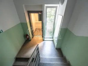 Prodej bytu 2+kk, Praha - Holešovice, U parního mlýna, 46 m2