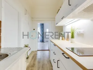 Pronájem bytu 2+1, Praha - Žižkov, Jeseniova, 44 m2