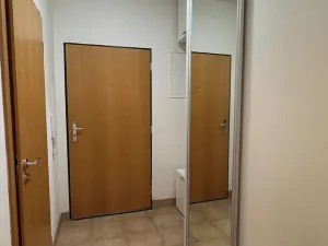 Pronájem bytu 1+kk, Praha - Košíře, Pod Kavalírkou, 33 m2