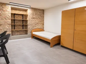 Pronájem atypického bytu, Pardubice - Bílé Předměstí, Ke Tvrzi, 18 m2