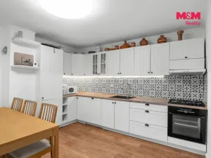 Prodej rodinného domu, Peruc - Černochov, 288 m2