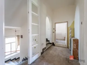 Prodej atypického bytu, Blansko, 309 m2