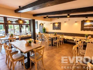 Prodej restaurace, Harrachov, 528 m2