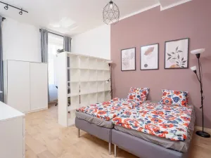 Pronájem bytu 1+kk, Praha - Nové Město, Ječná, 35 m2