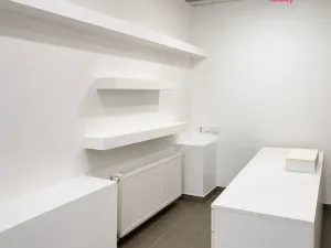 Pronájem obchodního prostoru, Pardubice - Zelené Předměstí, Smilova, 63 m2