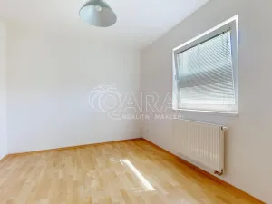Pronájem rodinného domu, Hořovice, K Výrovně, 112 m2
