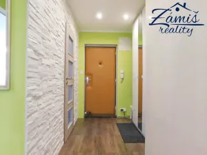 Pronájem bytu 2+kk, Králův Dvůr, Nad Stadionem, 39 m2