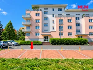 Pronájem garážového stání, Pardubice - Studánka, 13 m2