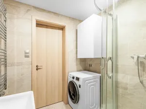Pronájem bytu 1+kk, Praha - Vysočany, Bassova, 34 m2