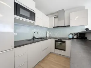 Prodej bytu 2+kk, Chýně, Uherova, 53 m2