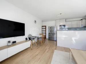 Prodej bytu 2+kk, Chýně, Uherova, 53 m2