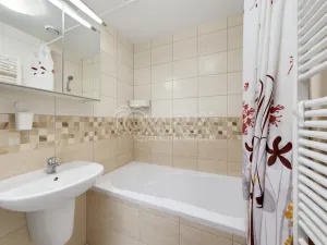 Prodej bytu 2+kk, Chýně, Uherova, 53 m2
