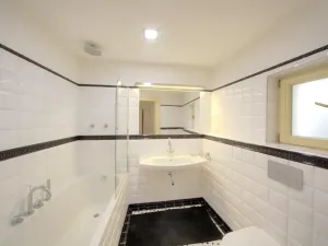 Pronájem bytu 2+kk, Praha - Nové Město, Soukenická, 65 m2