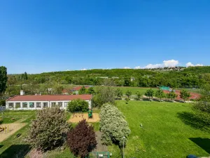 Pronájem bytu 2+kk, Praha - Libeň, U školičky, 43 m2