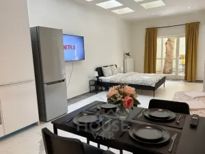 Prodej bytu 1+kk, Praha - Smíchov, Plzeňská, 45 m2