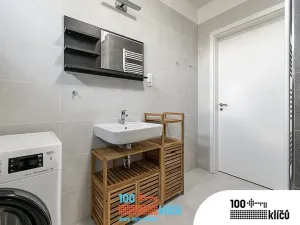 Pronájem bytu 1+kk, Praha - Lipence, Oddechová, 35 m2