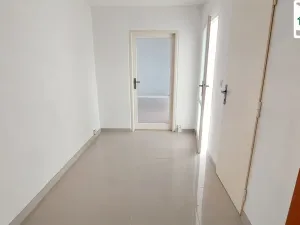 Pronájem bytu 2+1, Cheb, Osvobození, 50 m2
