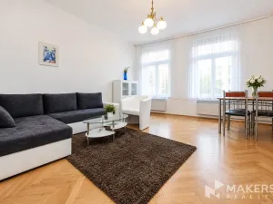 Prodej bytu 1+1, Praha - Smíchov, Plzeňská, 70 m2