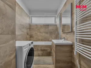 Pronájem bytu 2+kk, Pardubice - Zelené Předměstí, Pod Vinicí, 58 m2