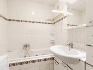 Prodej bytu 3+1, Brno - Lesná, Třískalova, 72 m2