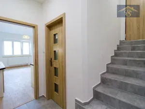 Pronájem bytu 1+1, Ústí nad Labem - Neštěmice, Železná, 57 m2