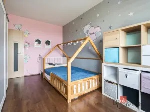 Pronájem bytu 3+kk, Praha - Dolní Měcholupy, Kryšpínova, 79 m2