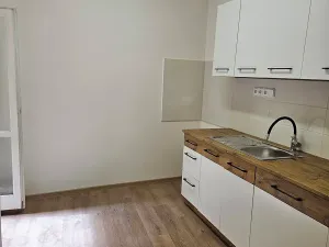 Pronájem bytu 4+1, Praha - Staré Město, Husova, 66 m2