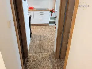 Pronájem bytu 2+kk, Mělník, Sportovní, 42 m2