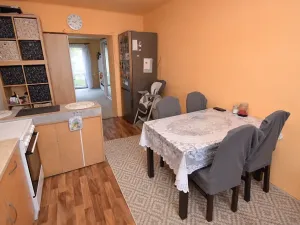 Prodej bytu 2+1, Chvaletice, Dukelská, 54 m2