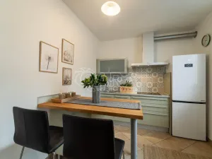 Prodej bytu 2+kk, Praha, Pastevců, 59 m2