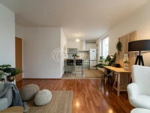 Prodej bytu 2+kk, Praha, Pastevců, 59 m2