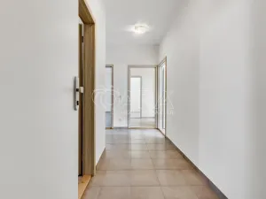 Prodej bytu 4+1, Praha - Vršovice, Vladivostocká, 86 m2