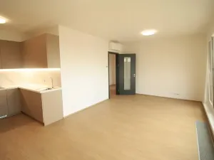 Pronájem bytu 2+kk, Praha, 60 m2
