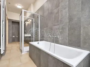 Pronájem bytu 2+1, Praha - Staré Město, Kaprova, 84 m2
