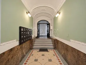 Pronájem bytu 2+1, Praha - Staré Město, Kaprova, 84 m2