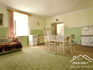 Prodej rodinného domu, Močovice, 168 m2