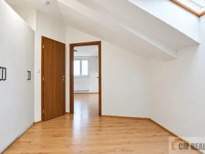 Pronájem bytu 2+kk, Olomouc - Hodolany, Holická, 52 m2