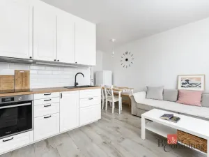 Pronájem bytu 2+kk, Praha - Hlubočepy, Lamačova, 32 m2
