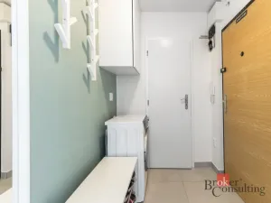 Pronájem bytu 2+kk, Praha - Hlubočepy, Lamačova, 32 m2