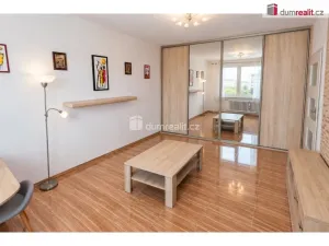 Pronájem bytu 1+1, Praha - Modřany, Botevova, 31 m2