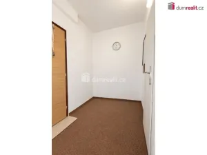 Pronájem bytu 1+1, Praha - Modřany, Botevova, 31 m2