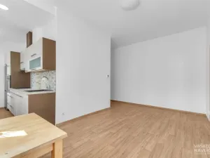 Pronájem bytu 2+kk, Hradec Králové, Škroupova, 45 m2