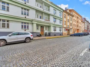 Pronájem bytu 2+kk, Hradec Králové, Škroupova, 45 m2