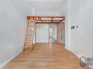 Pronájem bytu 1+1, Jablonec nad Nisou, Nádražní, 28 m2