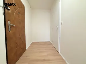 Pronájem bytu 2+kk, Praha - Michle, V zápolí, 40 m2